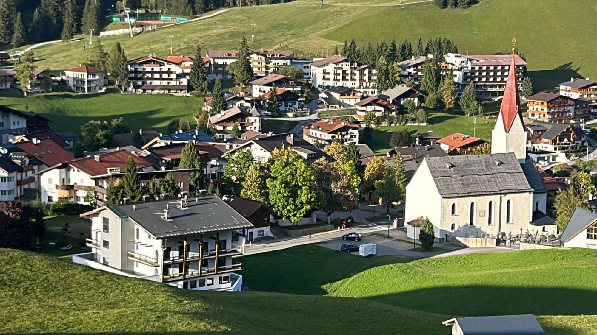 Almtraum Berwang Lägenhet Exteriör bild